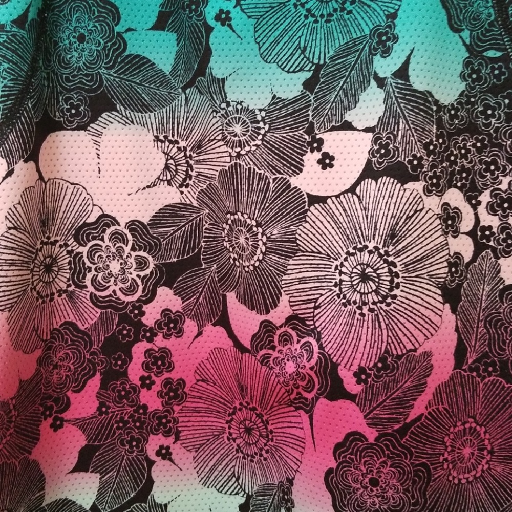 Fila Floral Workout Top - Picture 4 of 5